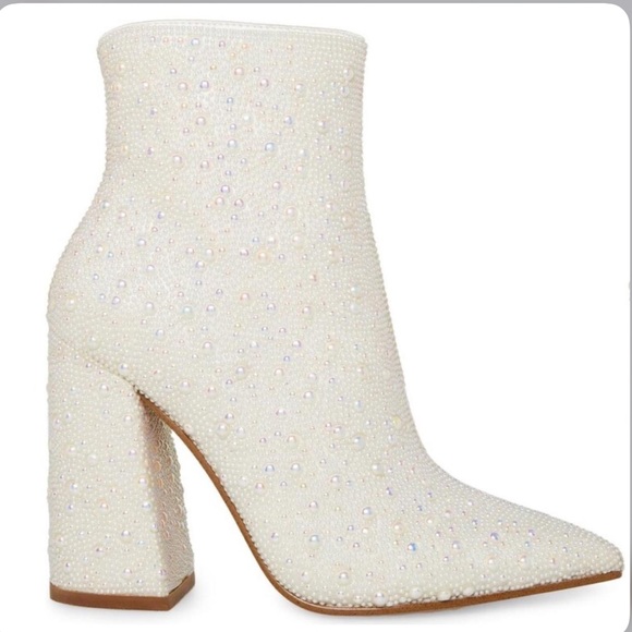 Steve Madden Nelle White Pearl Multi Bootie Heels Bridal Taylor Swift 8 - Picture 1 of 8